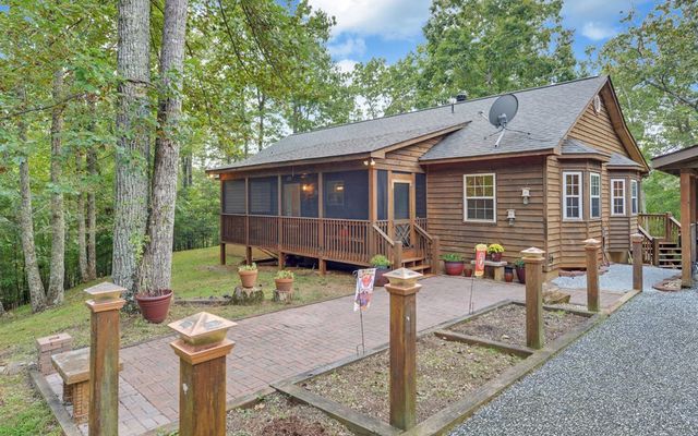 586 Stonebriar Drive, Murphy, NC 28906