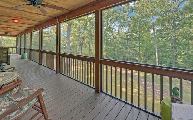 586 Stonebriar Drive, Murphy, NC 28906
