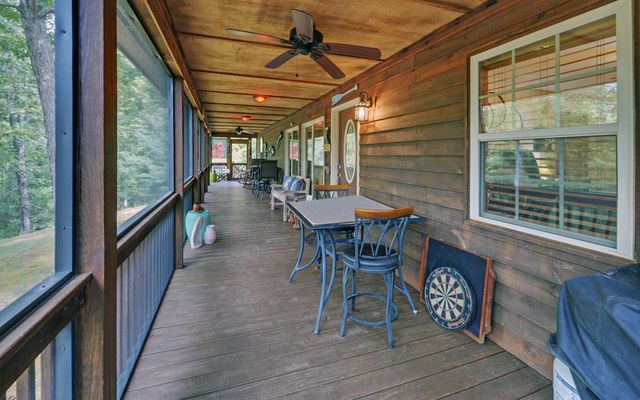 586 Stonebriar Drive, Murphy, NC 28906