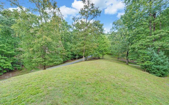 586 Stonebriar Drive, Murphy, NC 28906