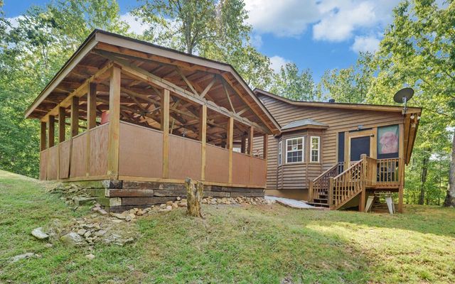 586 Stonebriar Drive, Murphy, NC 28906