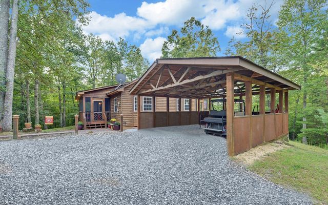 586 Stonebriar Drive, Murphy, NC 28906