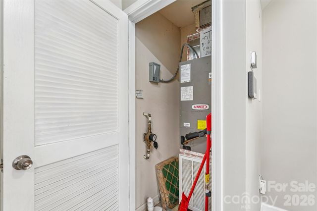 2108 Ayrsley Town Boulevard, Charlotte, NC 28273