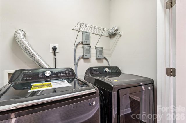 2108 Ayrsley Town Boulevard, Charlotte, NC 28273