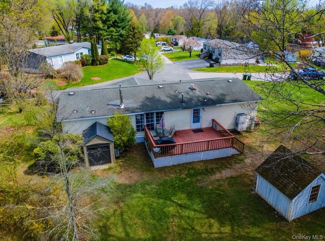 16 Birch Lane, Bloomingburg, NY 12721