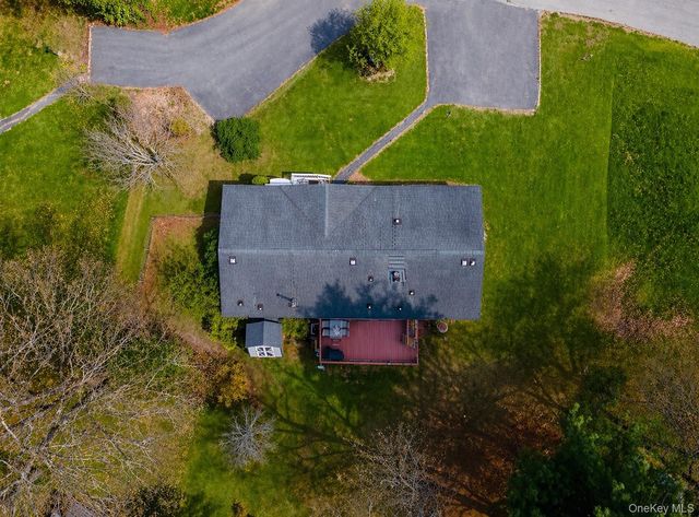 16 Birch Lane, Bloomingburg, NY 12721