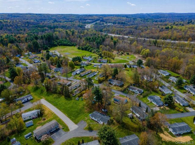 16 Birch Lane, Bloomingburg, NY 12721