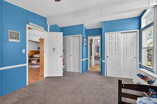 16 Birch Lane, Bloomingburg, NY 12721