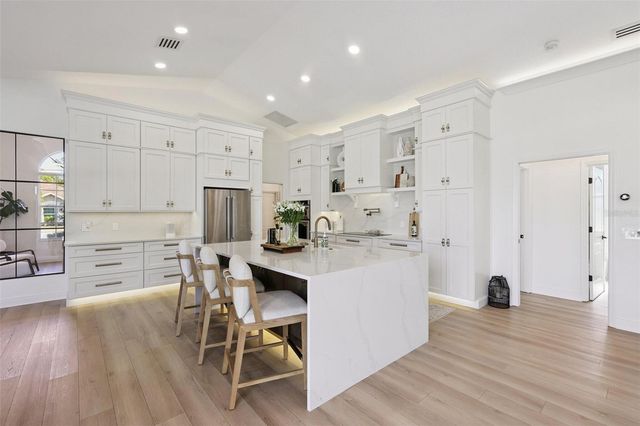 6212 AVENTURA DRIVE, Sarasota, FL 34241