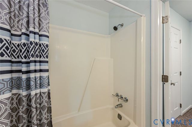 1001 Collingwood Dr, North Prince George, VA 23860