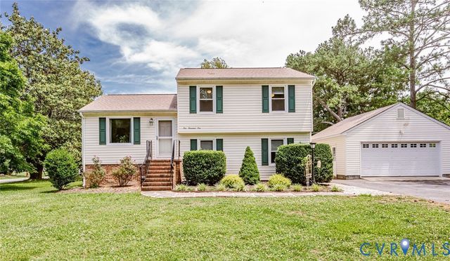 1001 Collingwood Dr, North Prince George, VA 23860