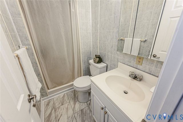 1001 Collingwood Dr, North Prince George, VA 23860