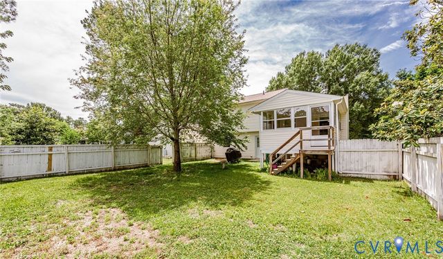 1001 Collingwood Dr, North Prince George, VA 23860
