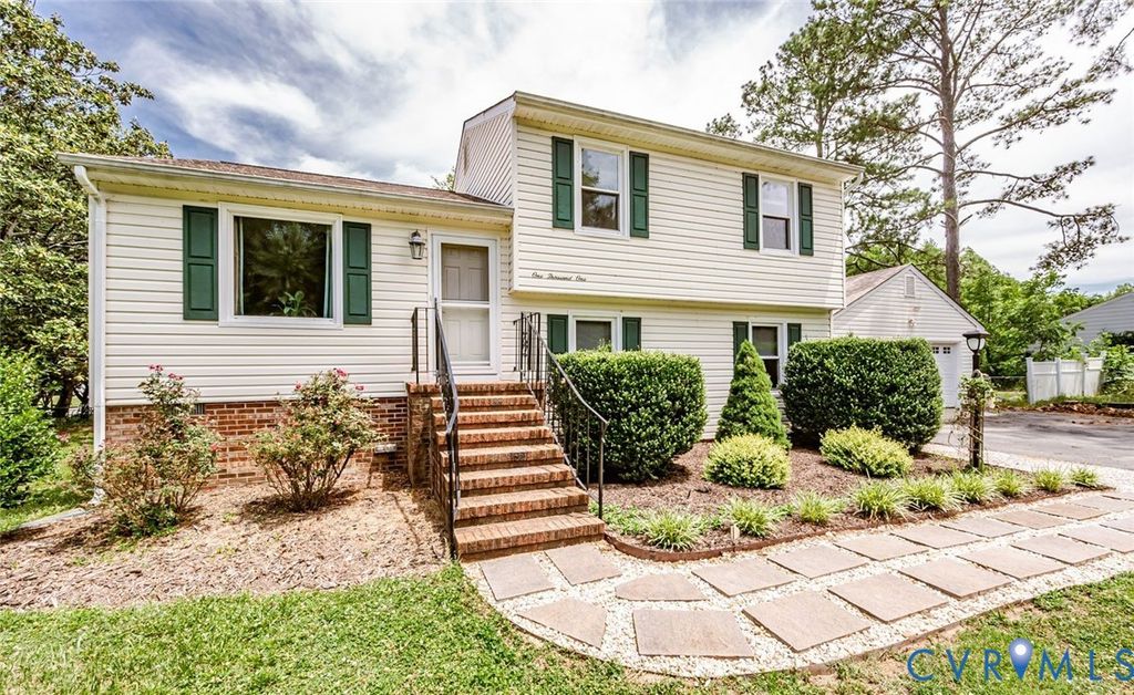 1001 Collingwood Dr, North Prince George, VA 23860