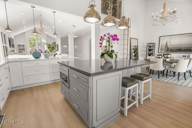 2181 Brookfield Drive, Thousand Oaks, CA 91362