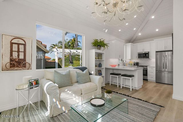 2181 Brookfield Drive, Thousand Oaks, CA 91362