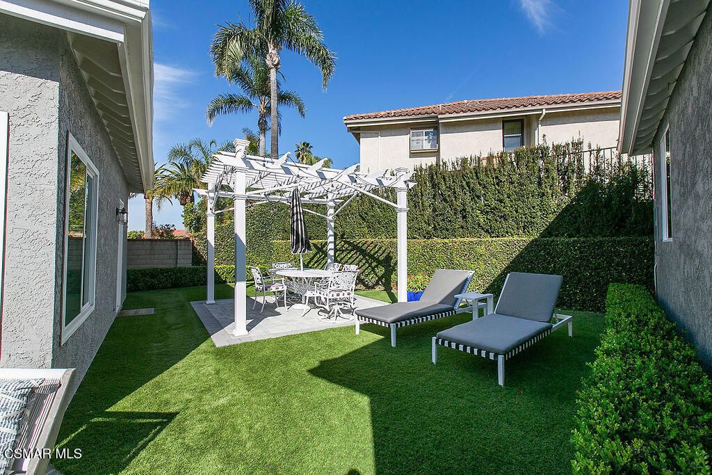 Image 21 of property listing at 2181 Brookfield Drive, Thousand Oaks, CA 91362