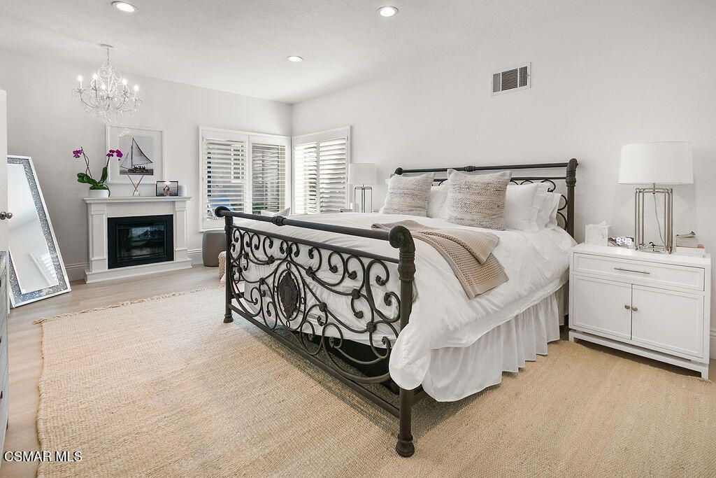 Image 24 of property listing at 2181 Brookfield Drive, Thousand Oaks, CA 91362