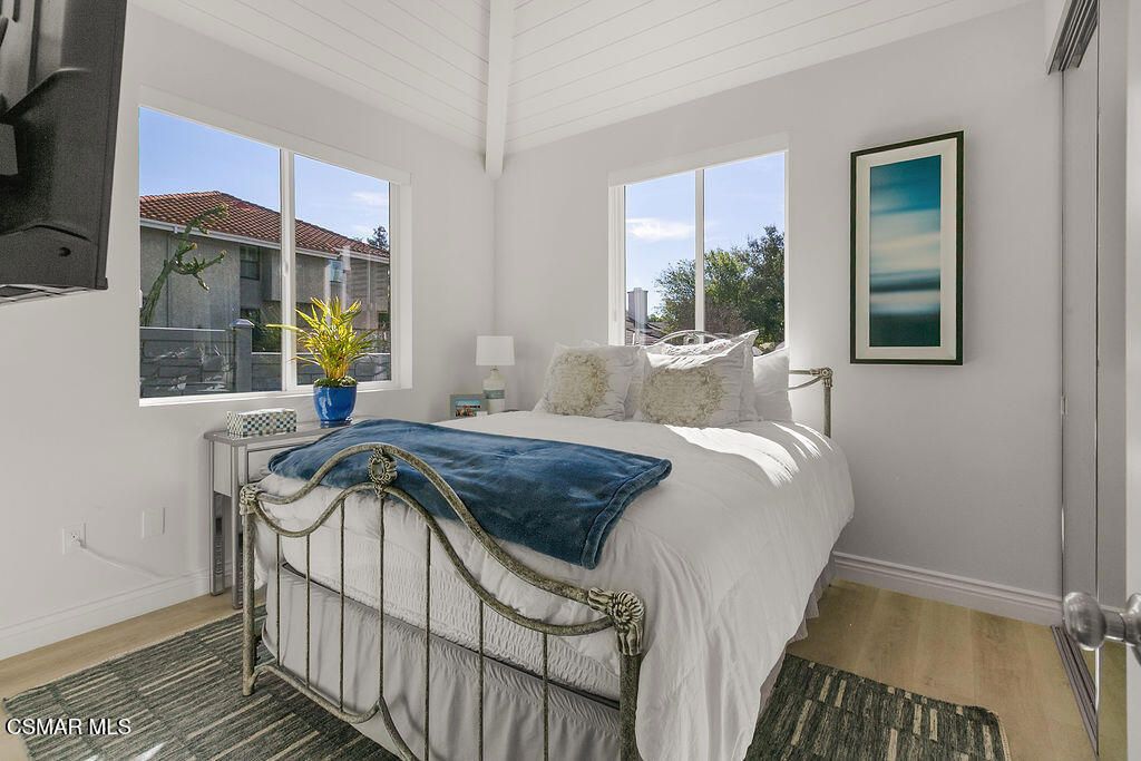 Image 46 of property listing at 2181 Brookfield Drive, Thousand Oaks, CA 91362