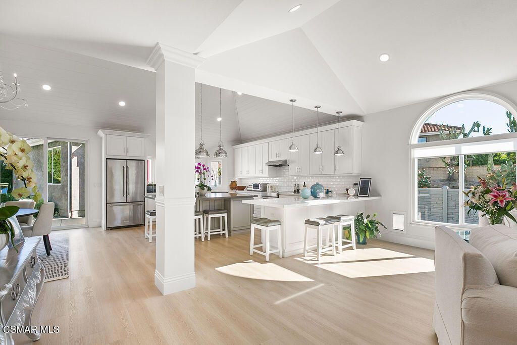 Image 7 of property listing at 2181 Brookfield Drive, Thousand Oaks, CA 91362