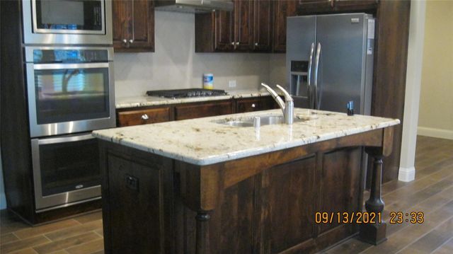 704 Wiltshire Boulevard, Lewisville, TX 75056