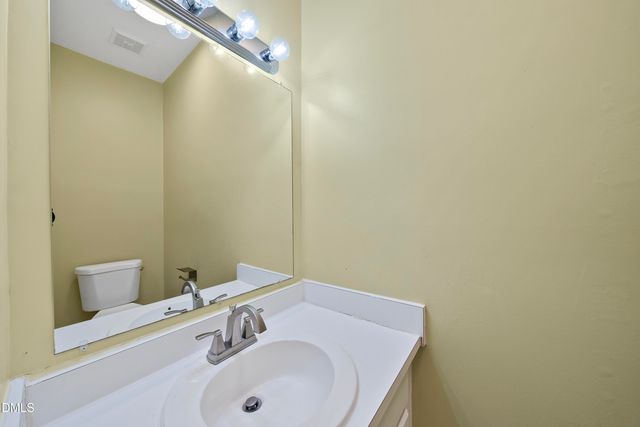 6115 Highcastle Court, Raleigh, NC 27613