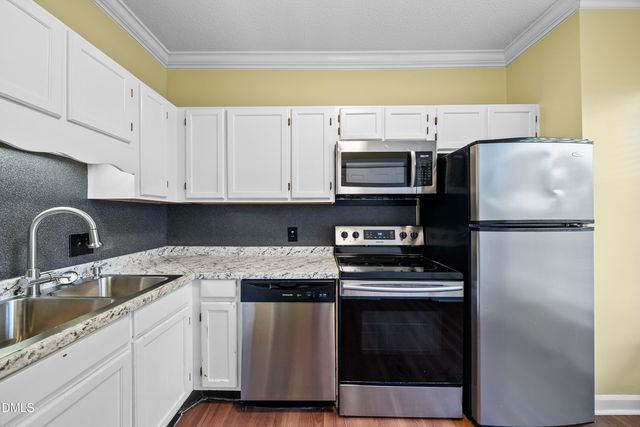 6115 Highcastle Court, Raleigh, NC 27613