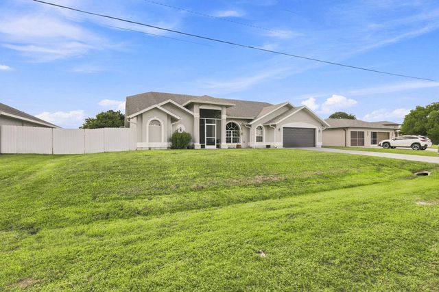 680 MANHATTAN Street E, Lehigh Acres, FL 33974
