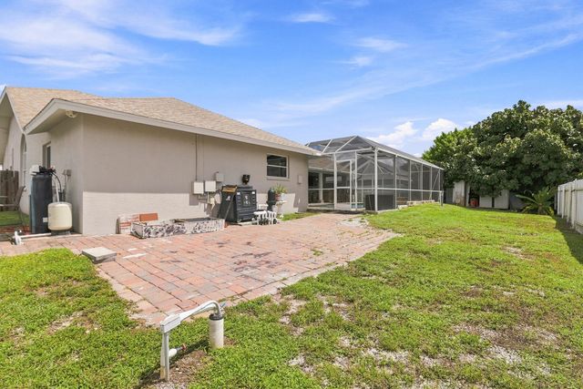680 MANHATTAN Street E, Lehigh Acres, FL 33974