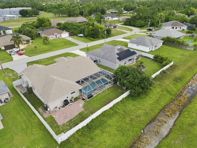 680 MANHATTAN Street E, Lehigh Acres, FL 33974