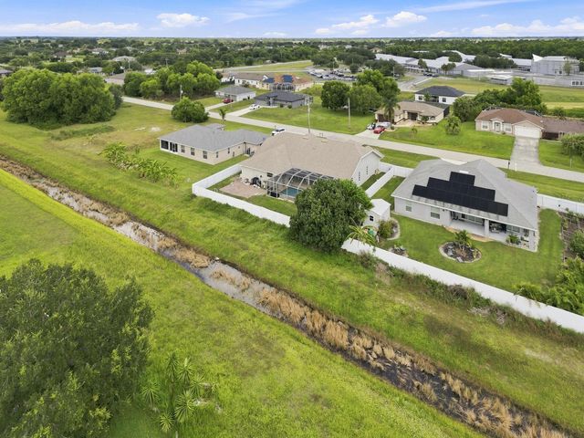 680 MANHATTAN Street E, Lehigh Acres, FL 33974