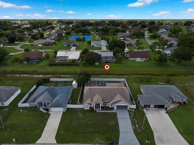 680 MANHATTAN Street E, Lehigh Acres, FL 33974