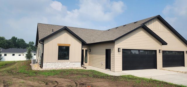 117 Altavista Drive, Detroit Lakes, MN 56501