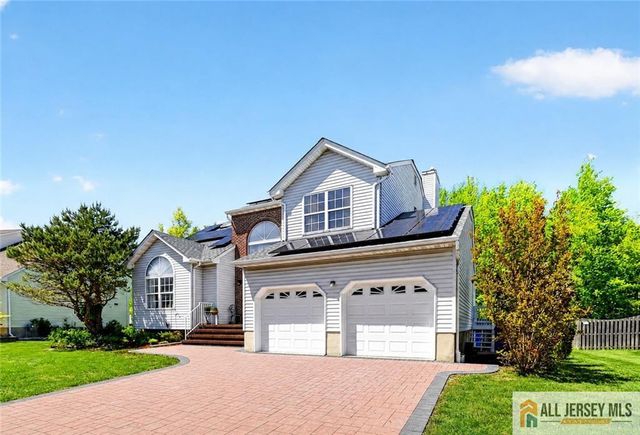 28 Glynn Court, Parlin, NJ 08859