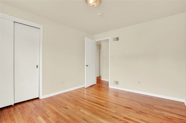 305 Beckman Dr, Mckeesport, PA 15132