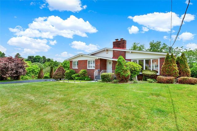 305 Beckman Dr, Mckeesport, PA 15132