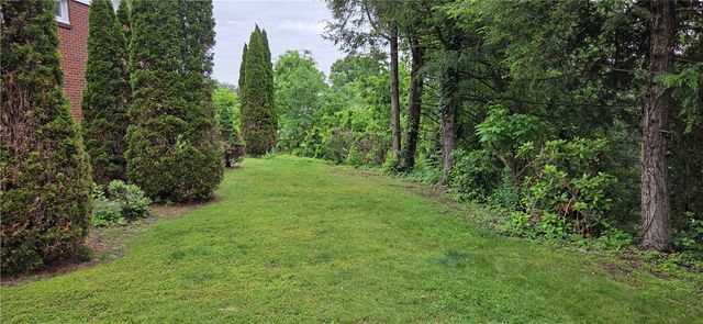 305 Beckman Dr, Mckeesport, PA 15132