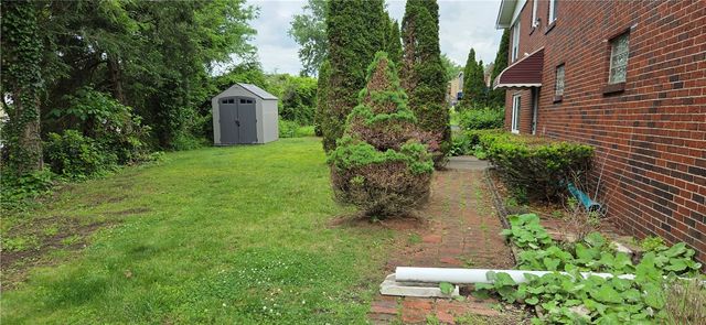 305 Beckman Dr, Mckeesport, PA 15132