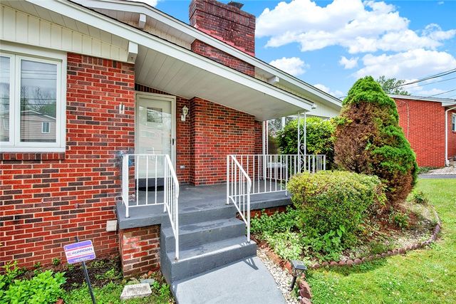 305 Beckman Dr, Mckeesport, PA 15132