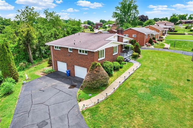 305 Beckman Dr, Mckeesport, PA 15132