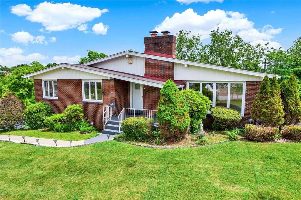 305 Beckman Dr, Mckeesport, PA 15132