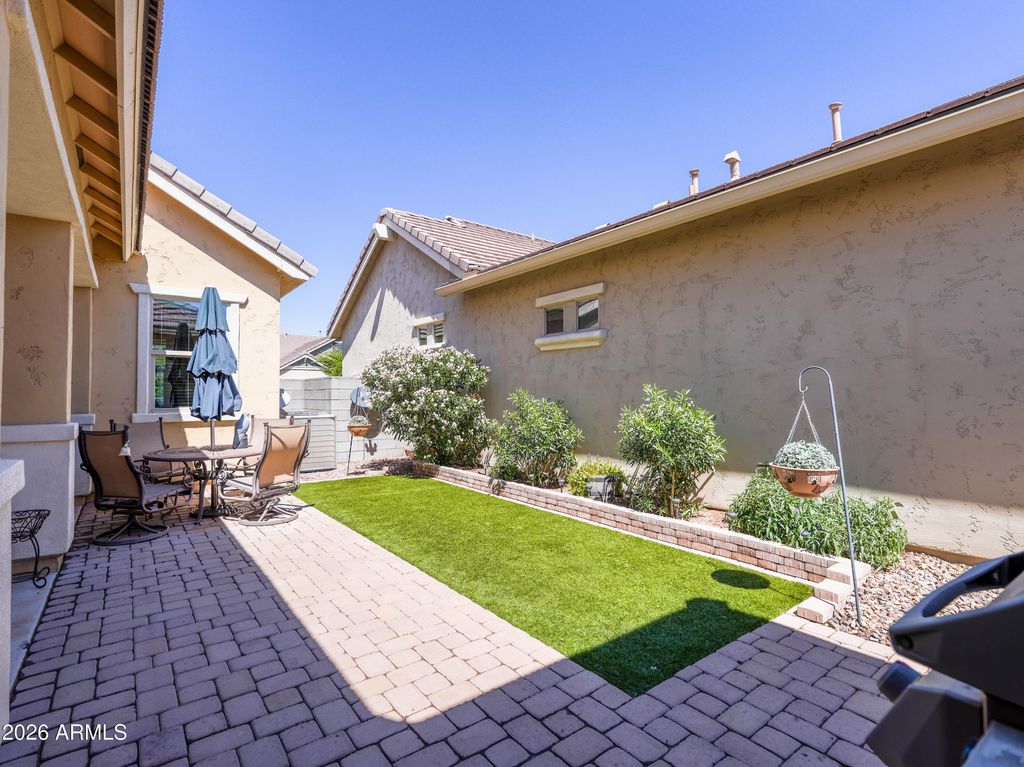 Image 2 of property listing at 4429 E Skousen Street, Gilbert, AZ 85295