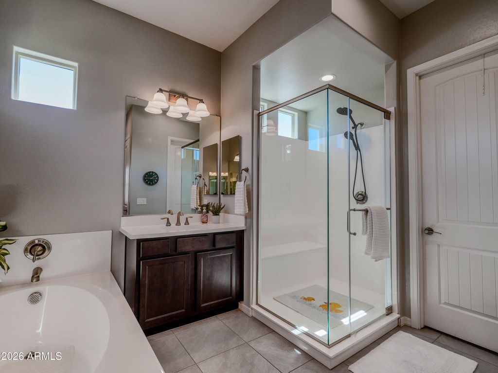 Image 6 of property listing at 4429 E Skousen Street, Gilbert, AZ 85295