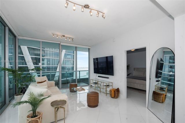 900 Biscayne Blvd 4412, Miami, FL 33132