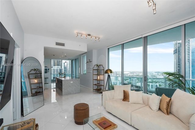 900 Biscayne Blvd 4412, Miami, FL 33132