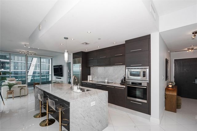 900 Biscayne Blvd 4412, Miami, FL 33132