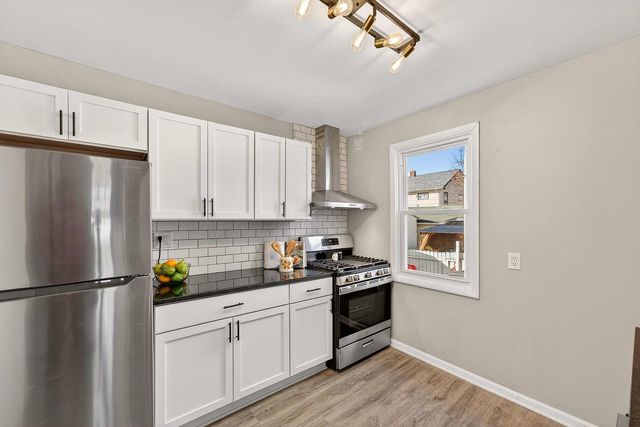 2343 Mohr AVENUE, Racine, WI 53405