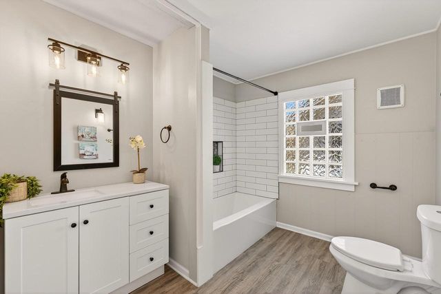 2343 Mohr AVENUE, Racine, WI 53405