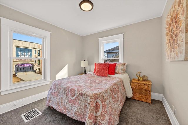 2343 Mohr AVENUE, Racine, WI 53405