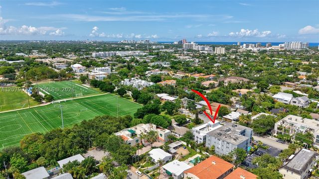 617 NE 14th Ave, Fort Lauderdale, FL 33304
